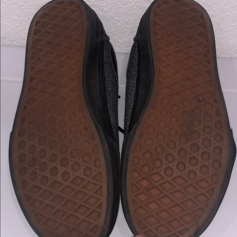 VANS ! - Picture 2 of 5